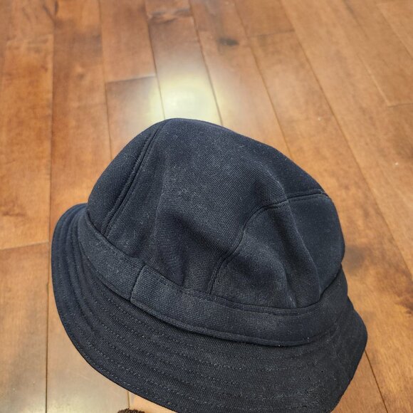 Burberry black bucket hat in size large - Picture 2 of 6